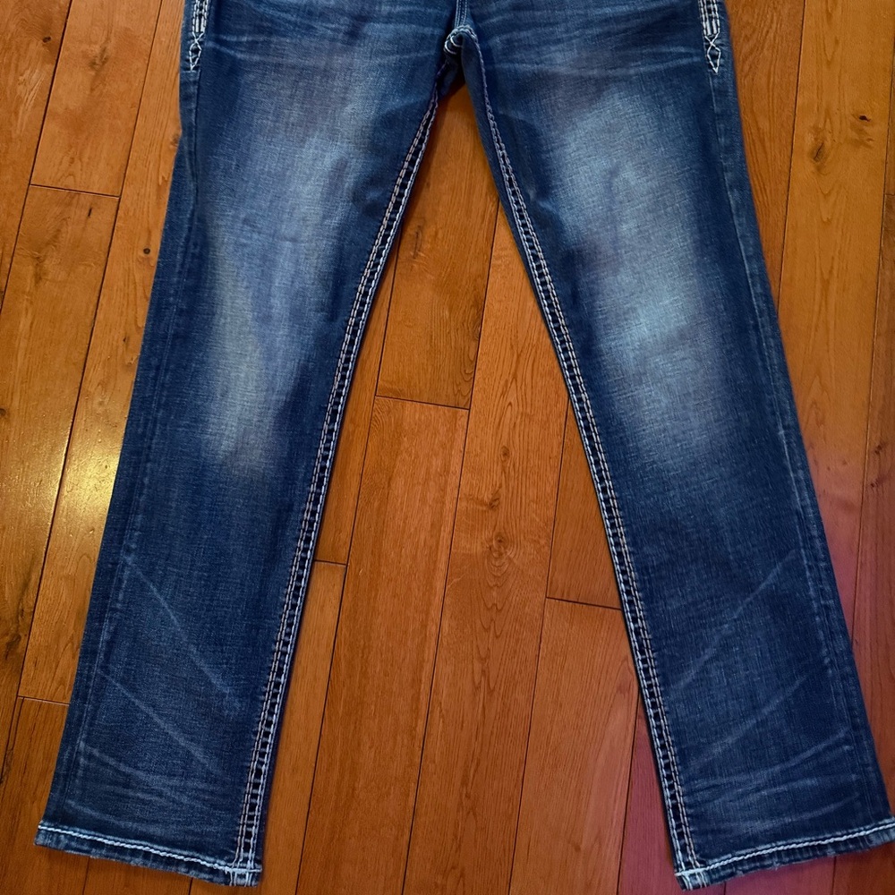 Rock Revival Indigo Jeans with Embroidered Details - Picture 7 of 8